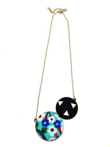 BOTÓN DE AZÚCAR- Acaramelao Necklace- Flower Black Triangles