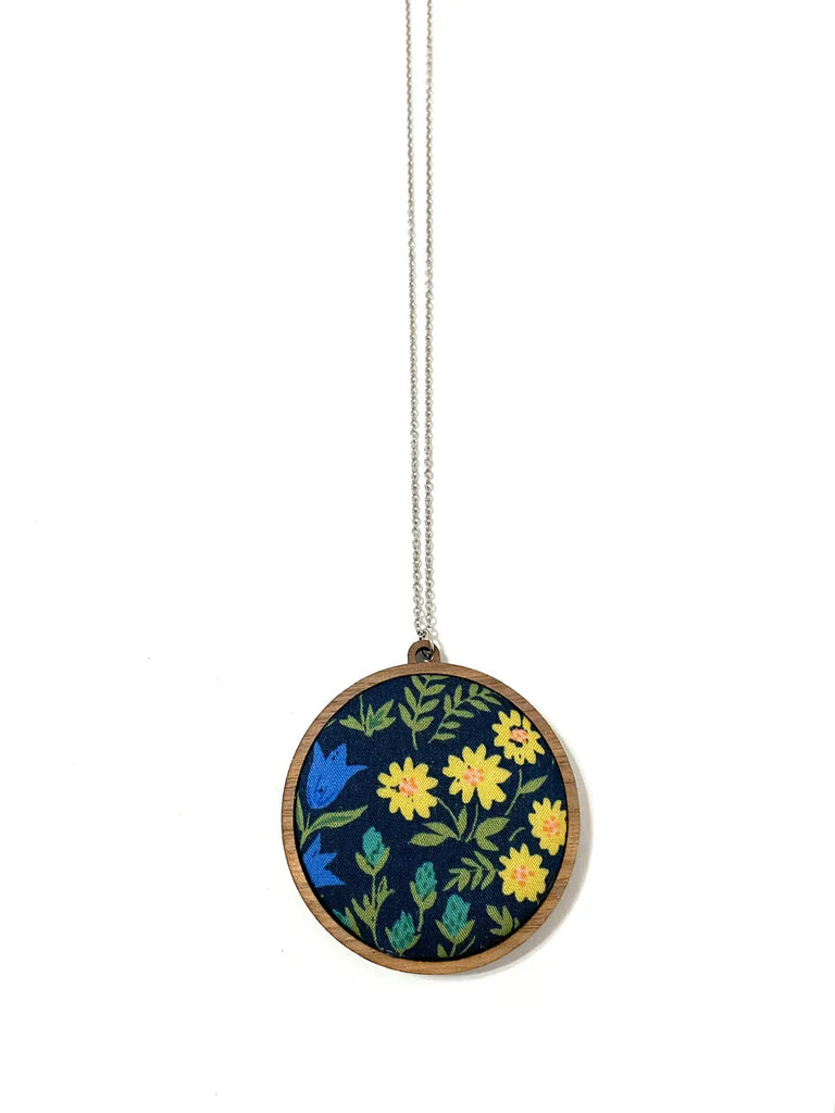 BOTÓN DE AZÚCAR- Long Pendant Necklace - Single Midnight Garden