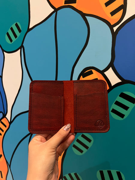 IGUACA -Simple vertical wallet - Rustic Red