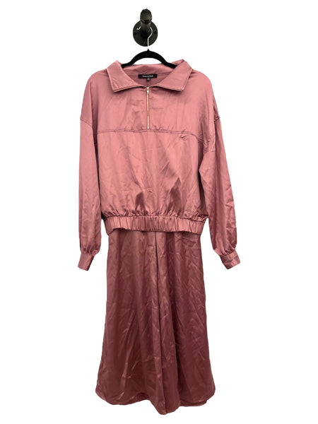 THRIFT- Sweatshirt with Pants Set - New with tag - (Size M)