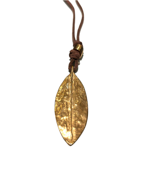 MONIQUE MICHELE- Leaf Pendant Necklace