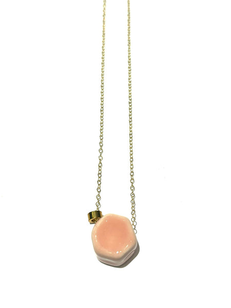 ITSARI - Hexagon Short Necklace