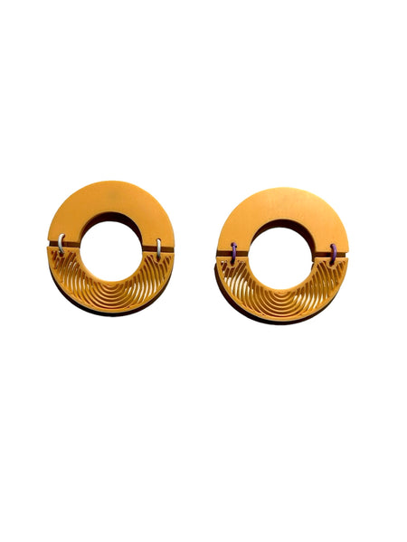 MENEO- Wavy Circle Earrings