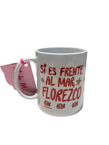 LA M DE MÓNICA- Frente al mar, Florezco Mug