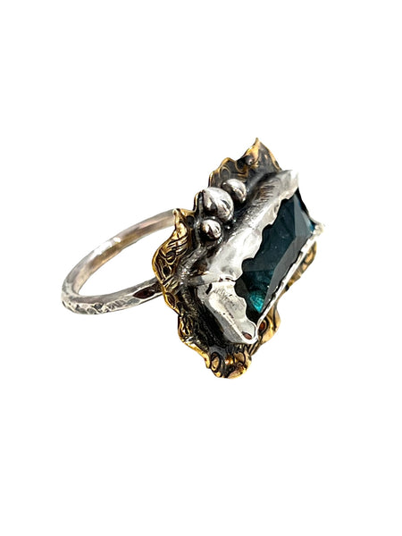 CUENTO LARGO CORTO- Constantino Labradorite Ring